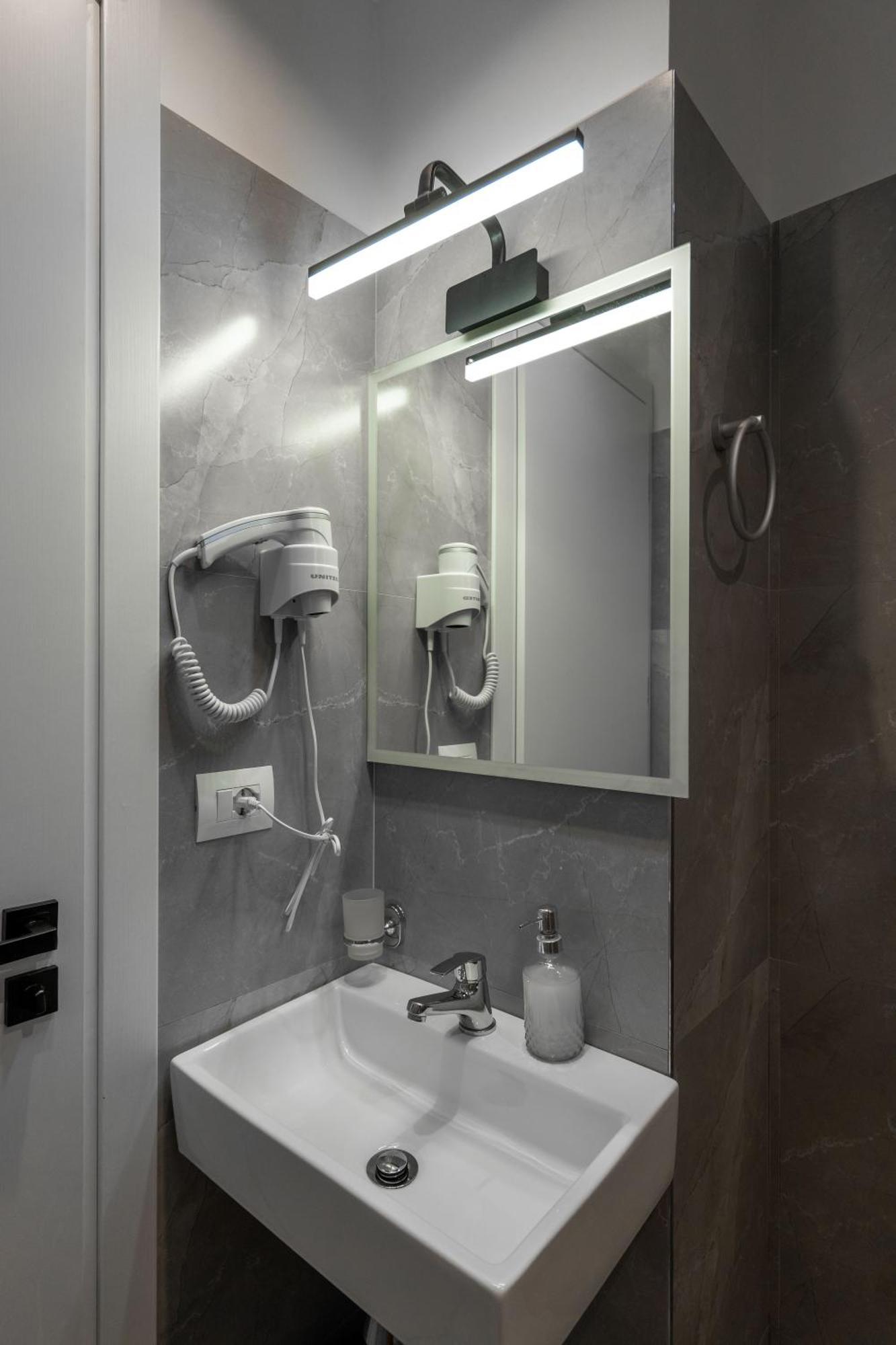 Twins Hotel Ксамил Экстерьер фото